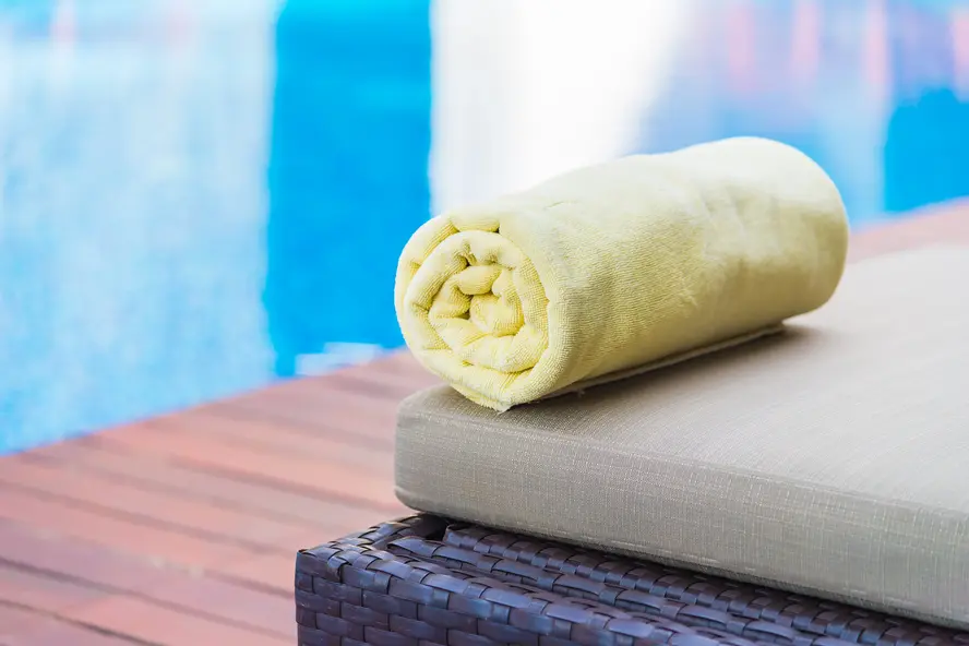 Which One is Better for You: Bath Towel or Spa Towel?